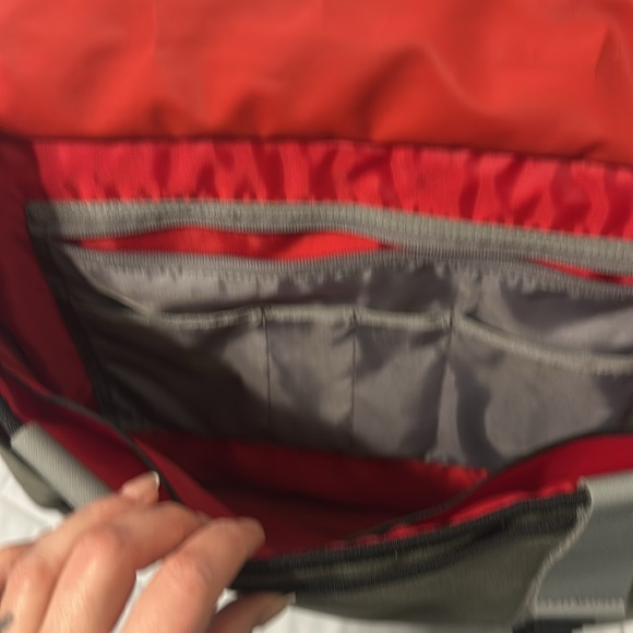 Timbuk2 Command Messenger Bag in Gray PERFECT CONDITION - Picture 14 of 15